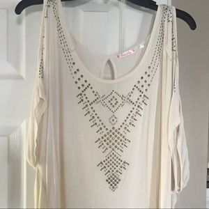 Plus size Open shoulder top